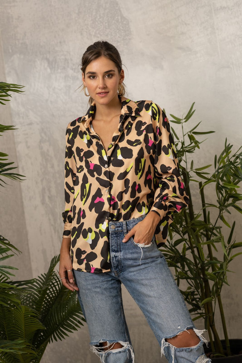 HARLEY ANIMAL BEIGE/FUCHSIA BLOUSE 