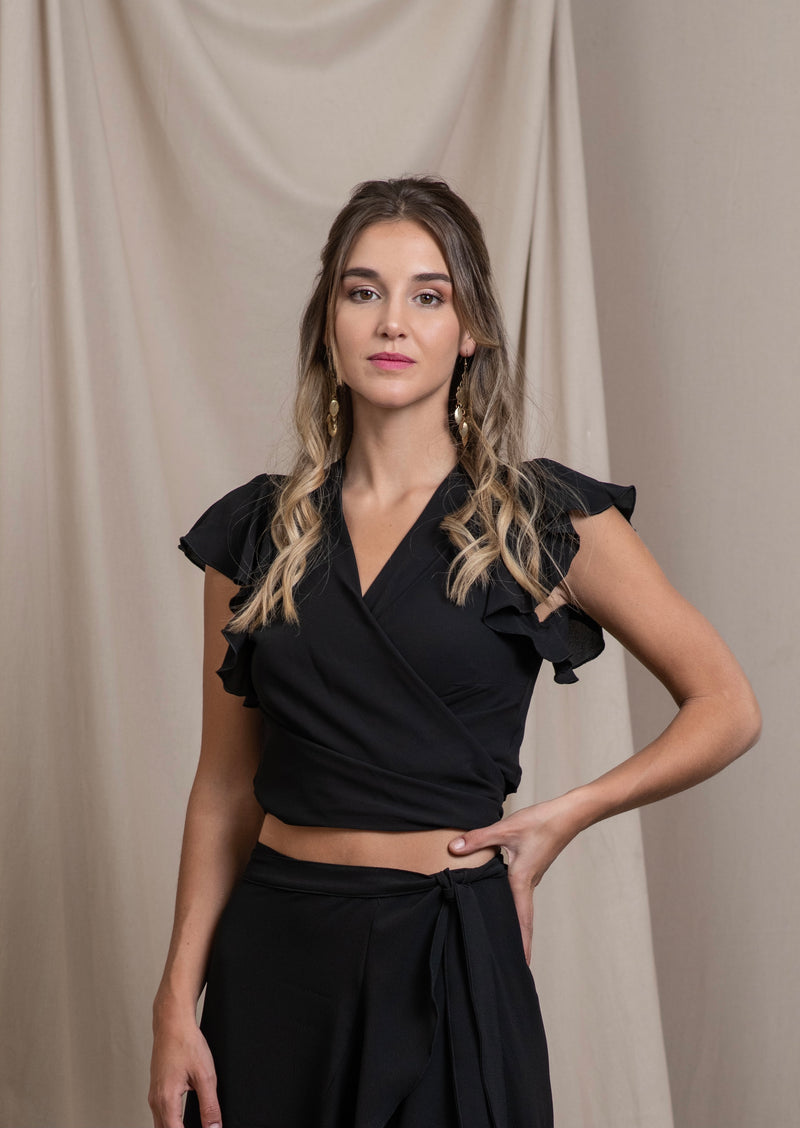 Philipa black t-shirt